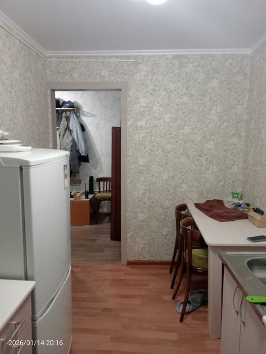 Продаётся 2-комнатная  квартира