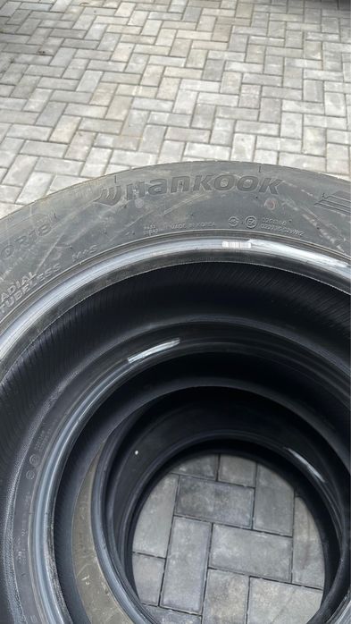 Продам комплект шин R18