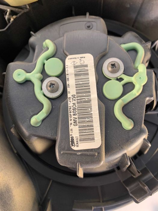 Кутия парно климатик Дачия Сандеро Dacia Sandero I (08-12)г.