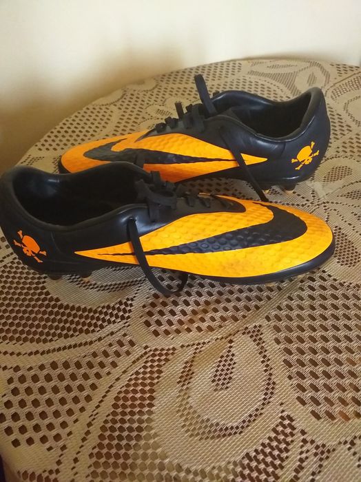 Ghete de fotbal .