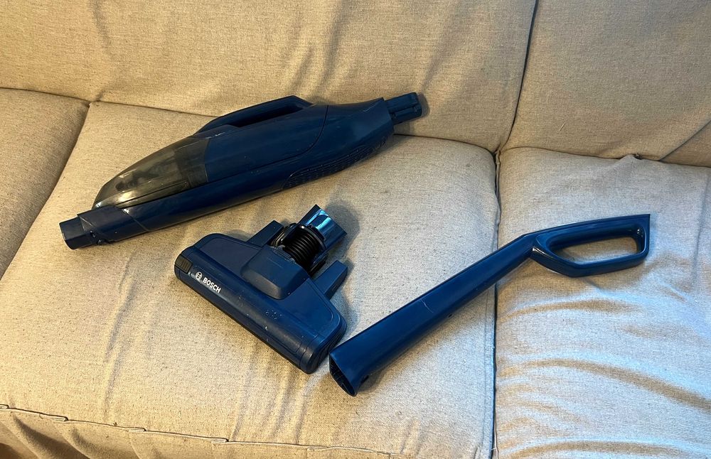 Bosch Ready y Series 2 aspirator vertical fara incarcator