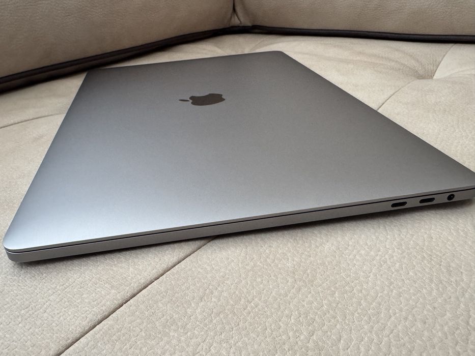 MacBook Pro 15 A1990 2018 TouchBar