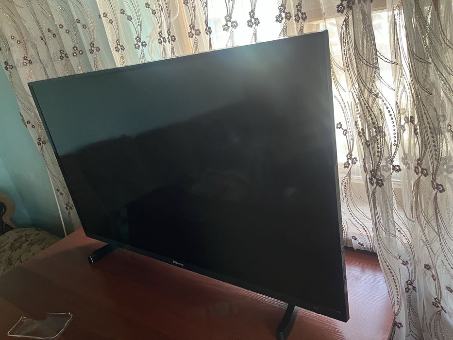 Продам 2 телевизора с подставкой