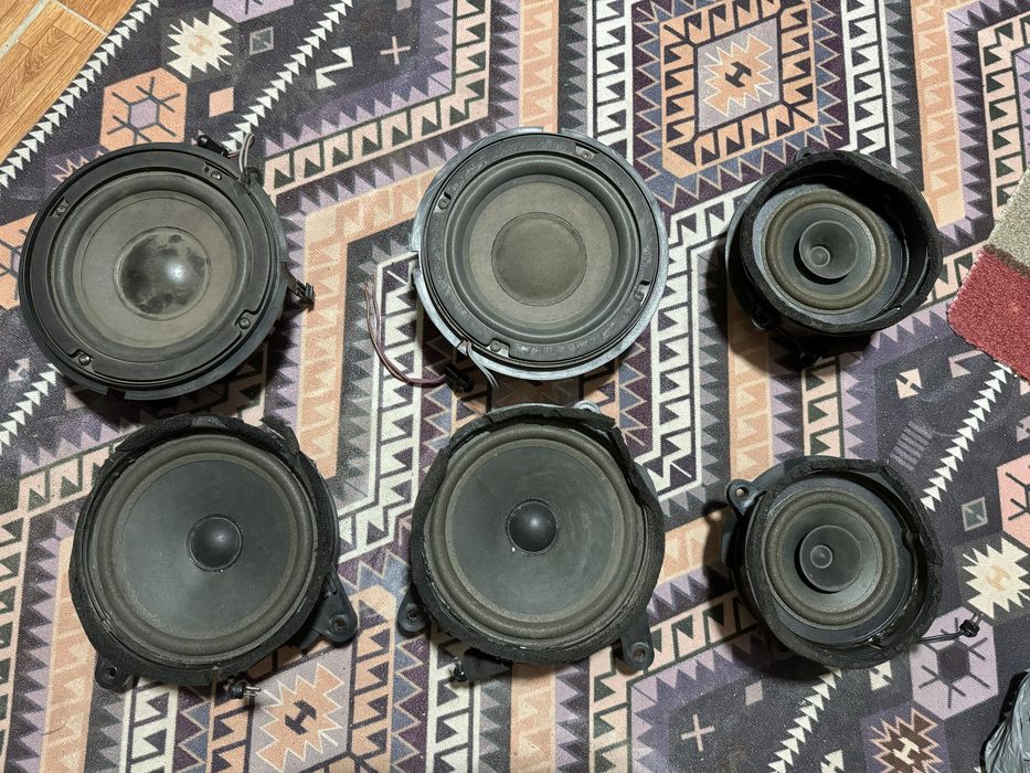 Срочно продам штатные колонки на мерседес W210