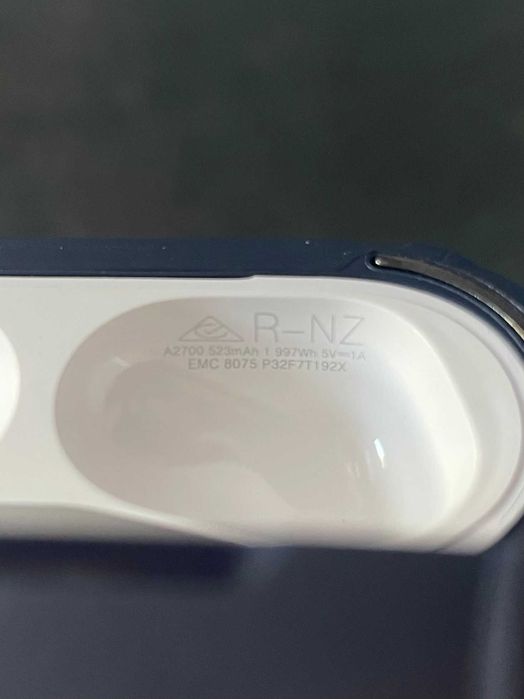 AirPods Pro 2 + husa cadou