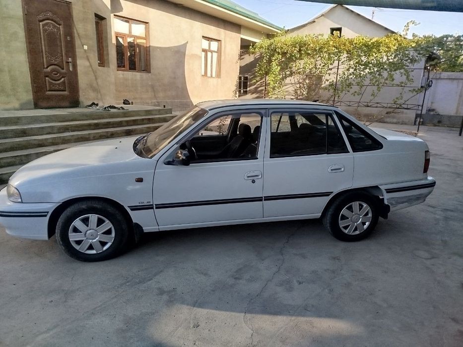 Продаётся Нексия 1