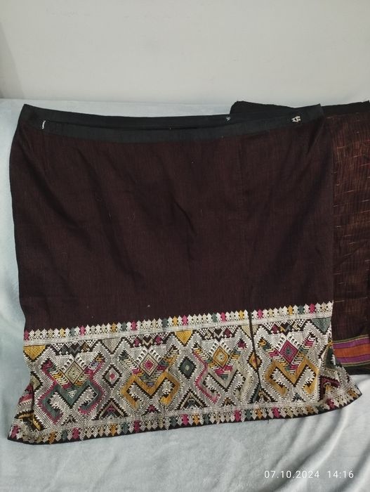 Лаосские юбки б/у