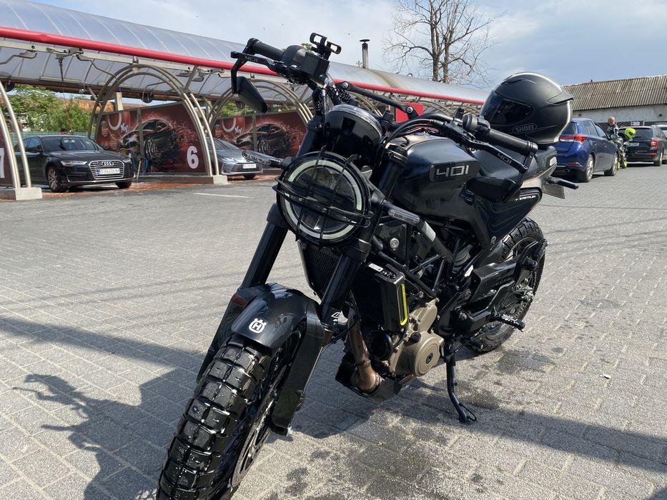 Husqvarna Svartpilen 401 cafe racer