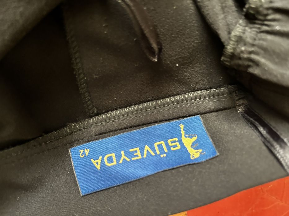 женские брюки черные