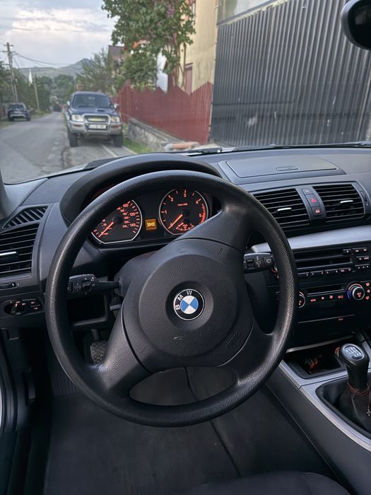 BMW 1 Series 2008 — imagine 5