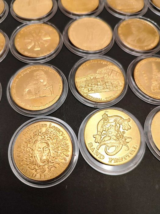 Сувенирни монети "Българското наследство" чисто нови, в капсули!