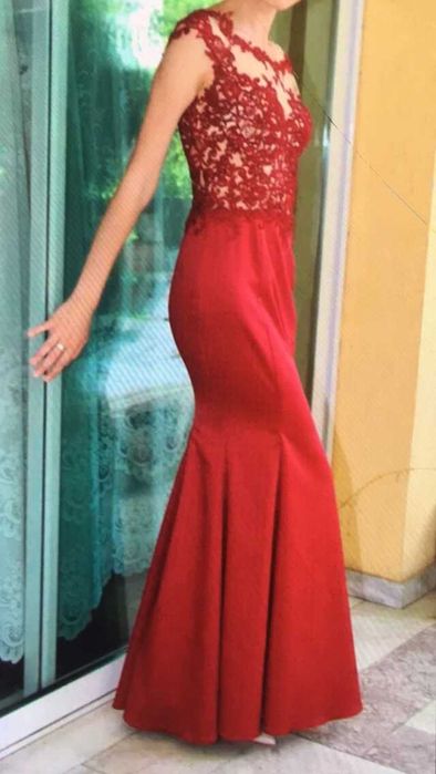 Официалнa рокля продавам