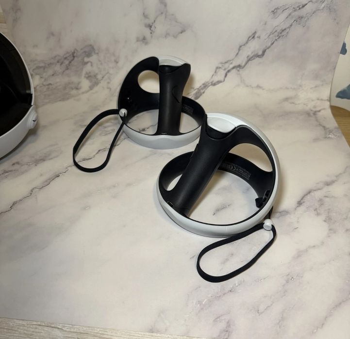PlayStation VR2, купени преди 3 месеца с гаранция, чисто нови, налични доказателства