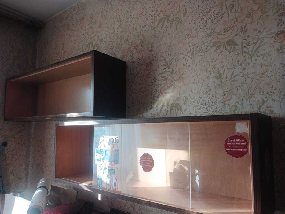 Продам полки книжные б/у