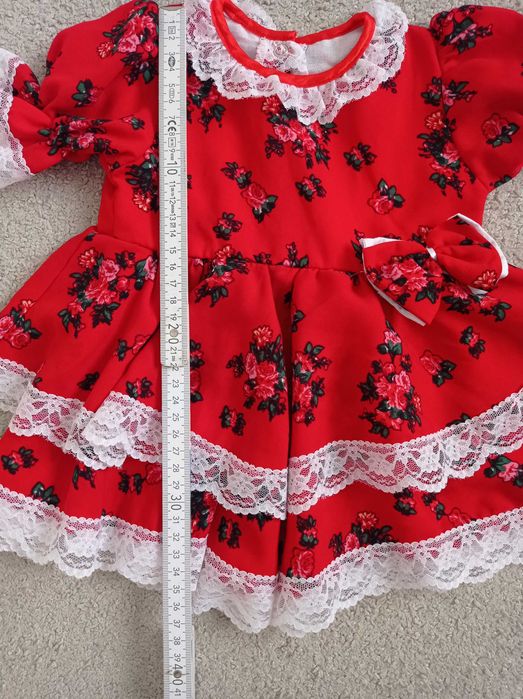 Rochiță roșie, tradiționala pentru bebe 0-6m