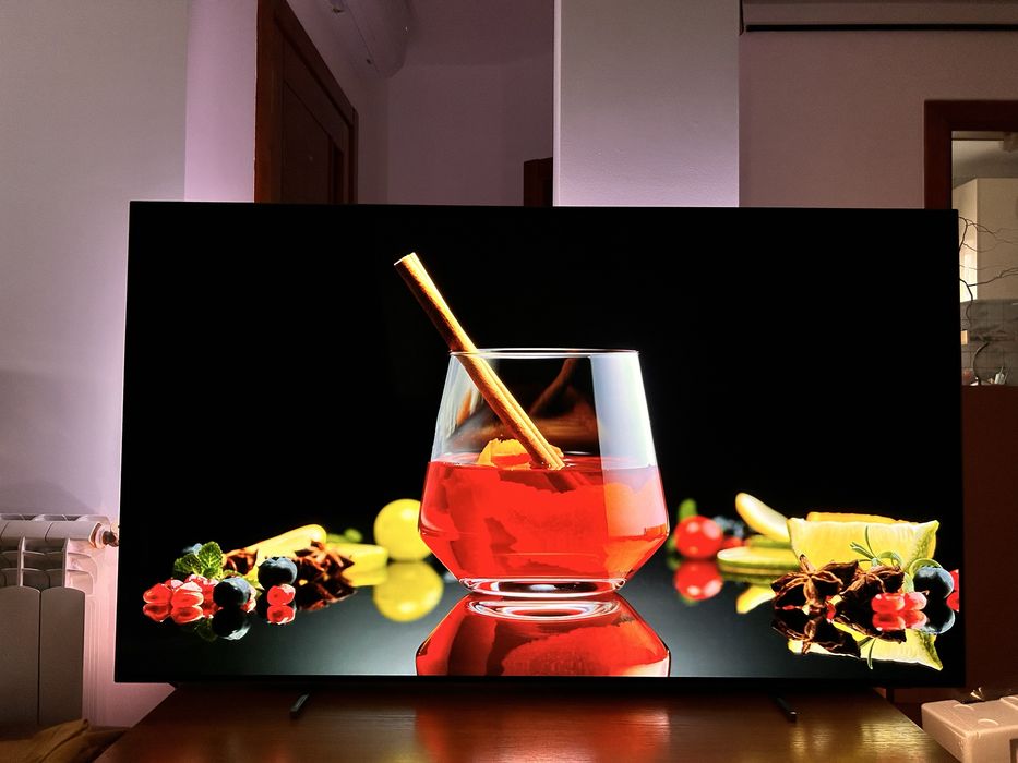 Televizor OLED Smart PHILIPS 650LED705 Ambilight