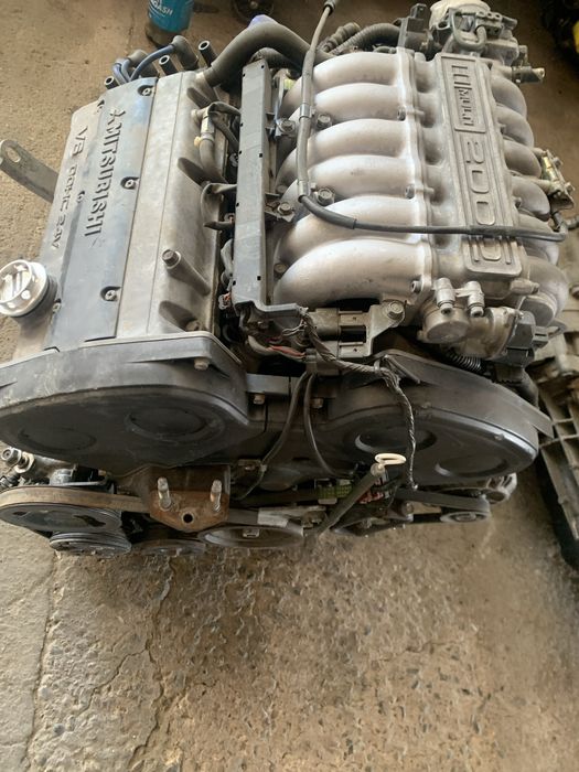 Двигатель из Дубай