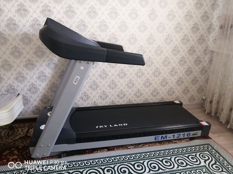 Электрическая Беговая дорожка Cybex 525t