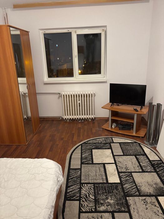 Inchiriez garsoniera zona Spitalului CFR