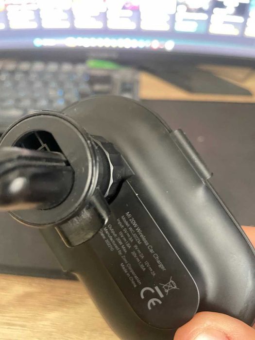 Беспроводная зарядка Xiaomi Wireless Car Charger 20W черный