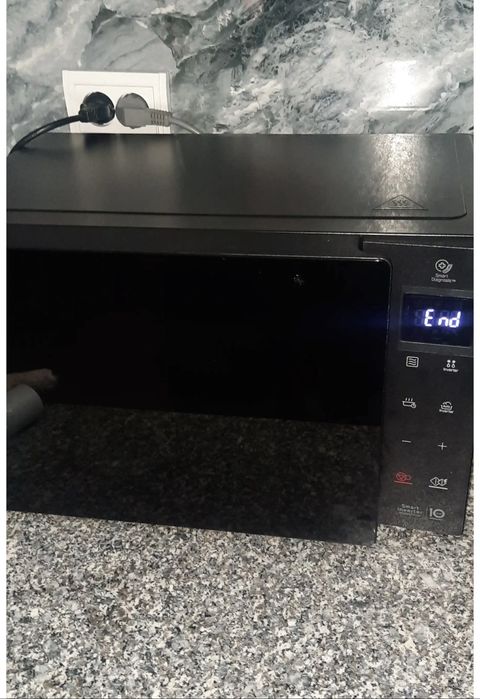 Микроволновая печь LG