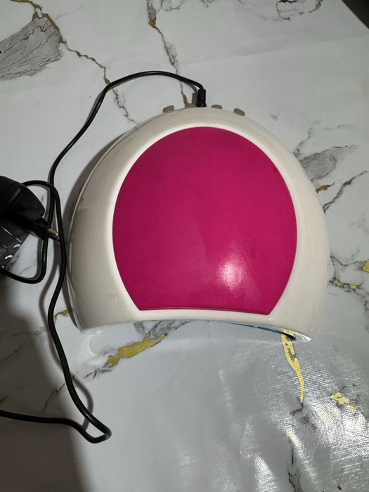 Лампа для гелевого маникюра