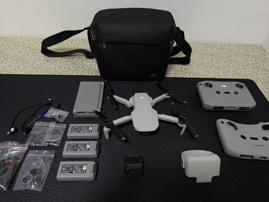 Продам DJI Mini 2 Fly More Combo