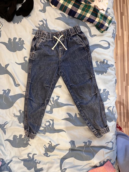 Долнища и блузки за 5лв/брой