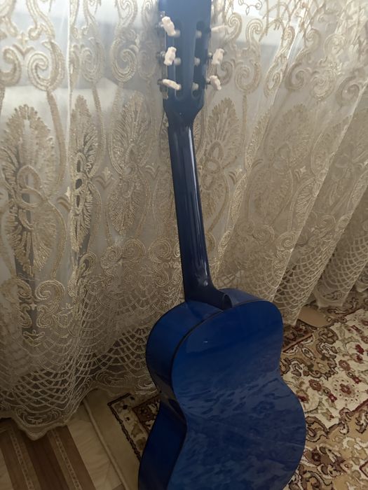 Гитара 12.000 продам