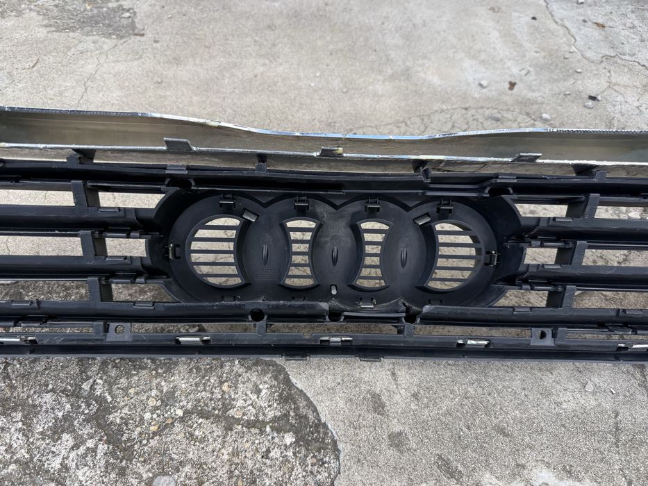 Решетка за Audi A8 D3/Ауди А8 Д3