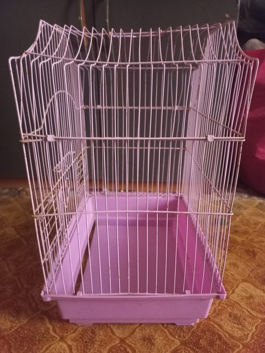 Продам клетки для попугая