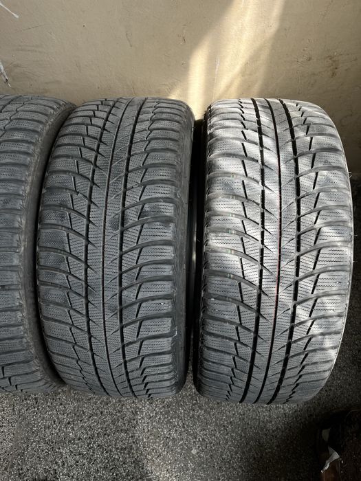 Зимни  гуми Bridgestone 225/40/18