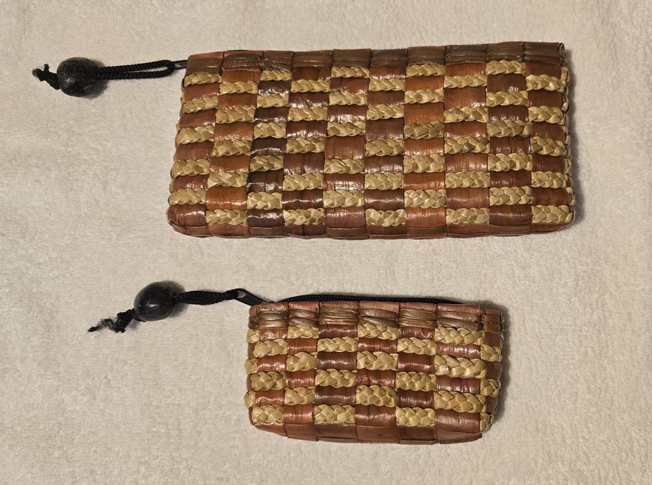 Плетени портмонета от бамбук