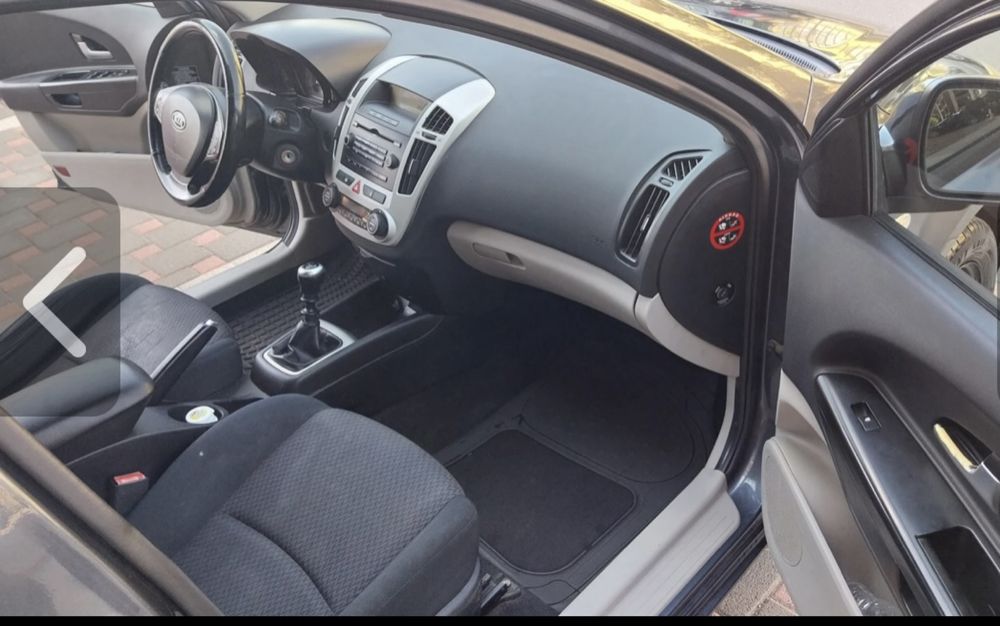 Kia ceed 2008 г ,1.6 crdi