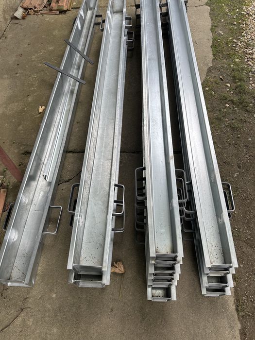 Matrite metalice/ forme metalice stâlpi de beton gard/ spalieri vie