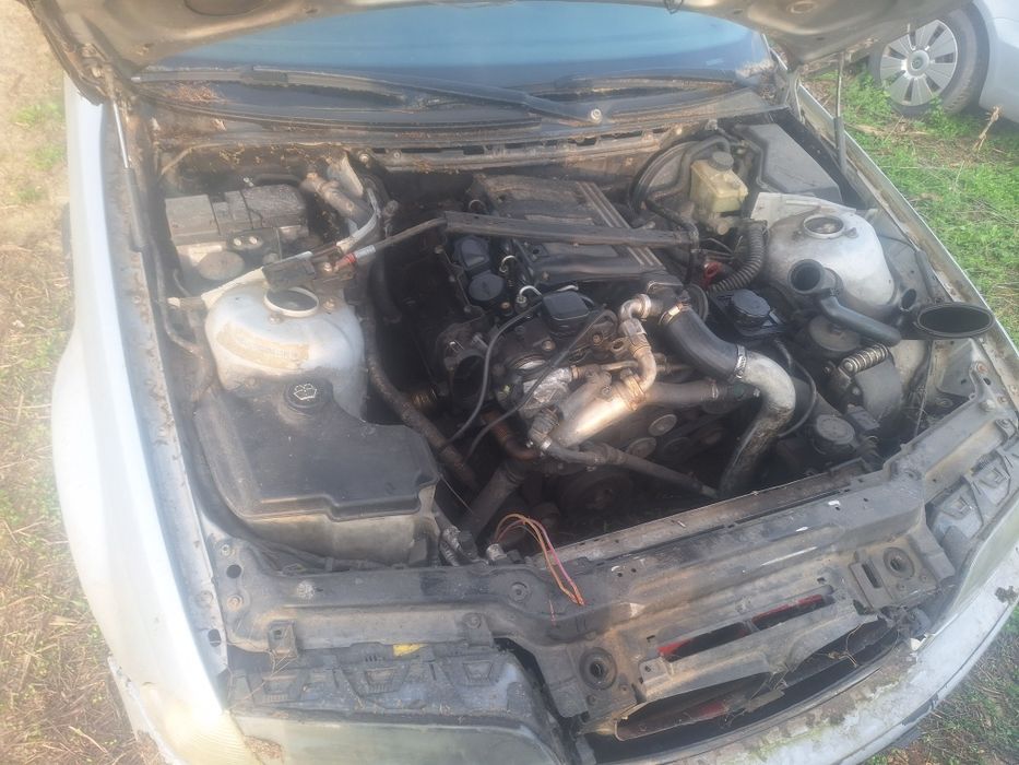Dezmembrez bmw e46