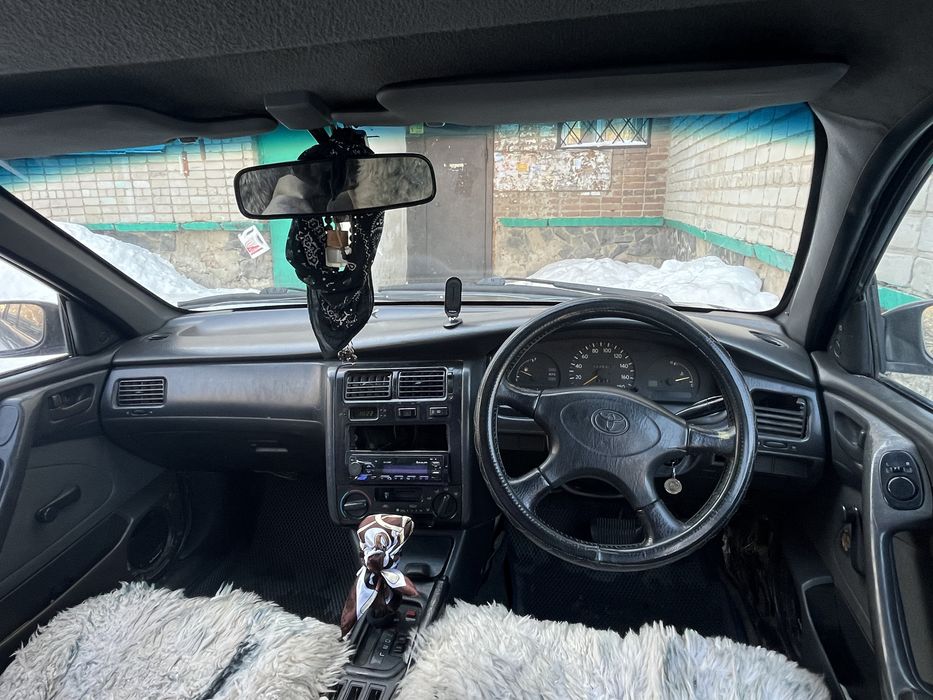 Toyota Corona 1995г