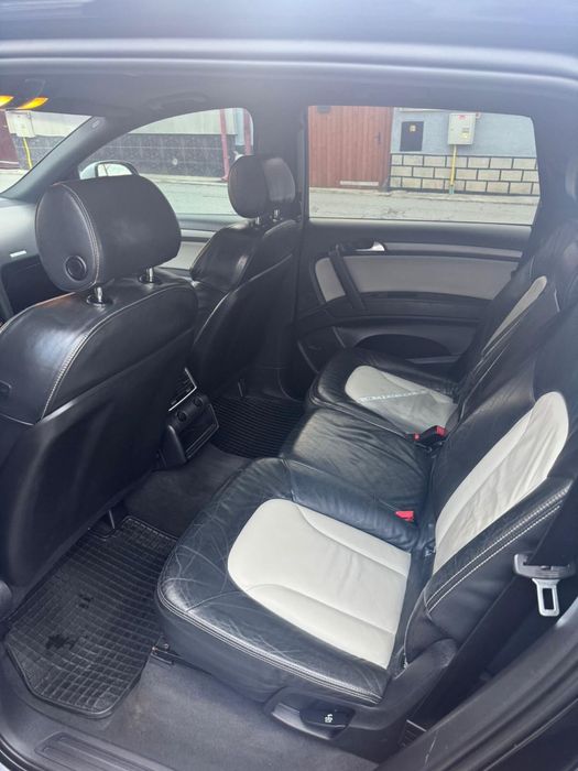 Vănd sau Schimb Audi Q7
