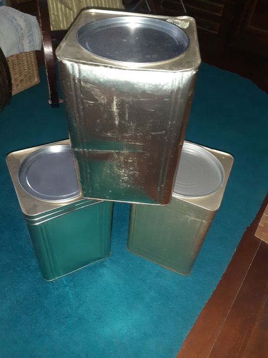 Тенекии за съхранение на мед и друго