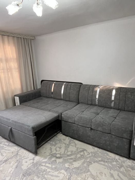 Современный раскладной диван для гостиной