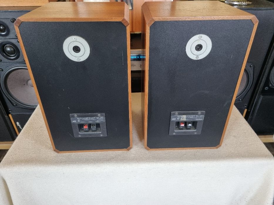 Braun LS-65. 4 ohms, 65/100 W. Perfect functionale. Impecabile