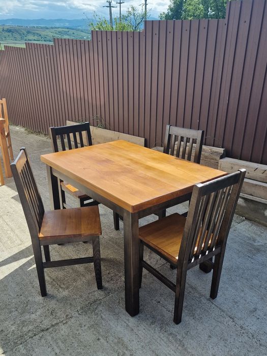 Scaune si mese din lemn masiv de la producator