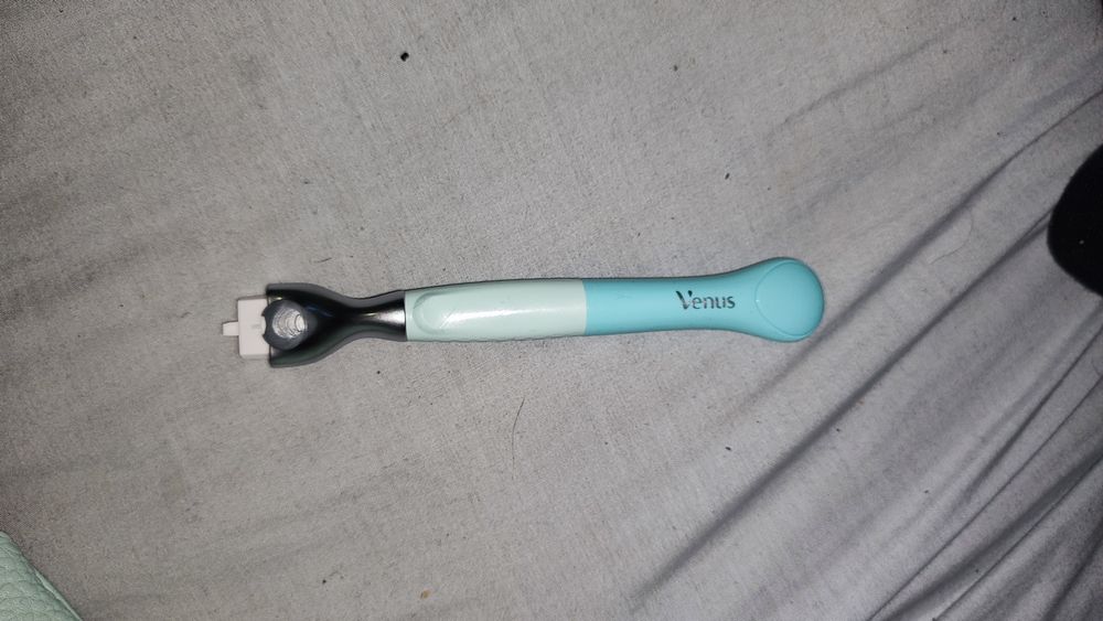 Козметични продукти и несесер