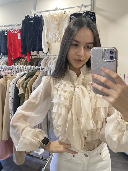 Много хубава риза от тюл налична в размер S/M и M/L