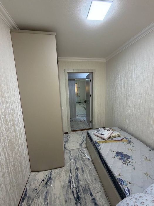 Сдам 4 ком квартиру на Бульваре на 3 этаже