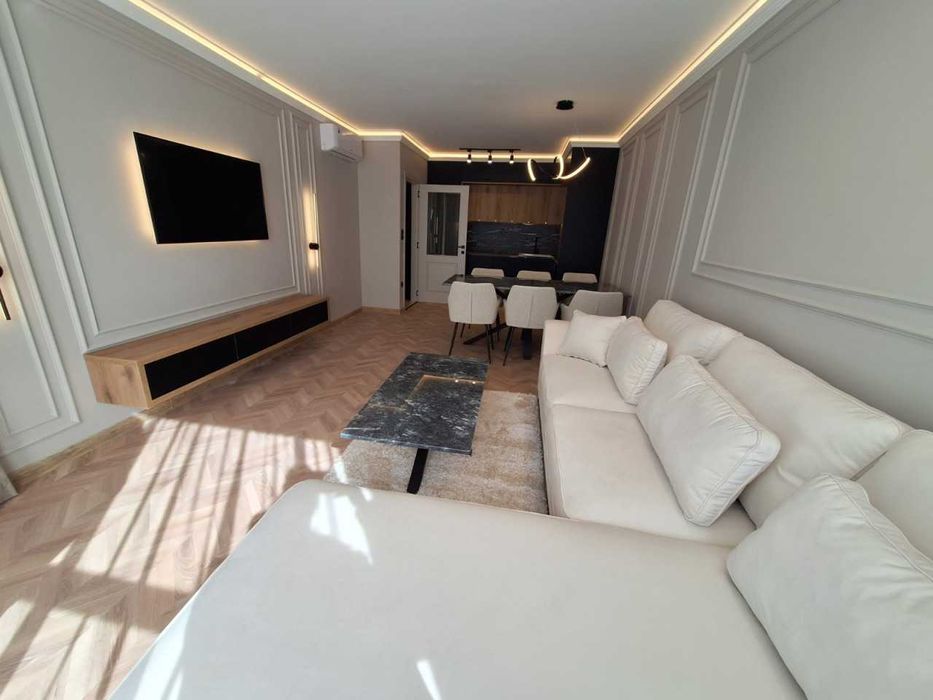 Двустаен апартамент в Южен