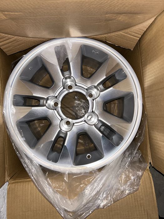 Диски на land cruizer 100 из ОАЭ