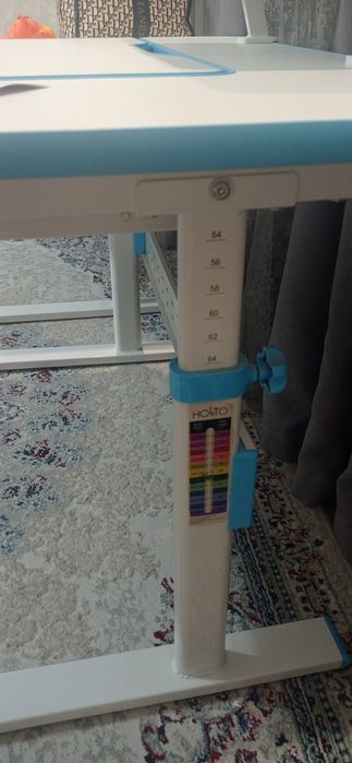 Парты школьные ростовые