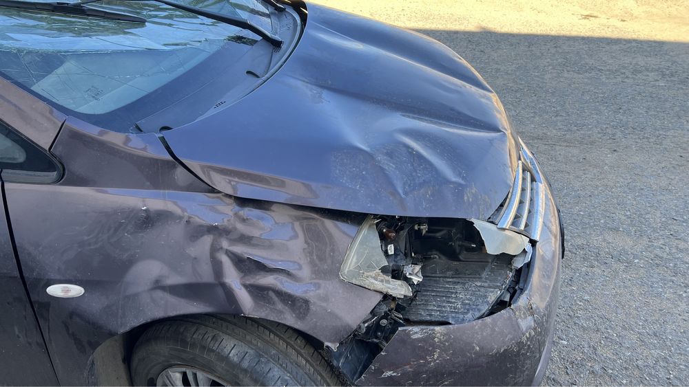 Ниссан тиида автокөлігі сатылады.