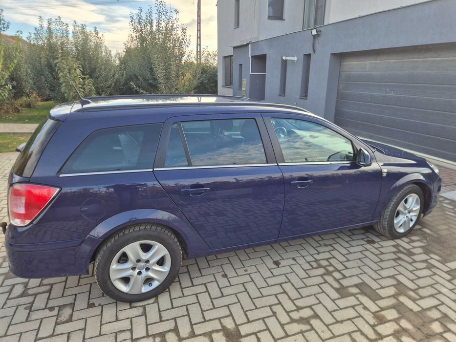 OPEL Astra 2010 — imagine 13